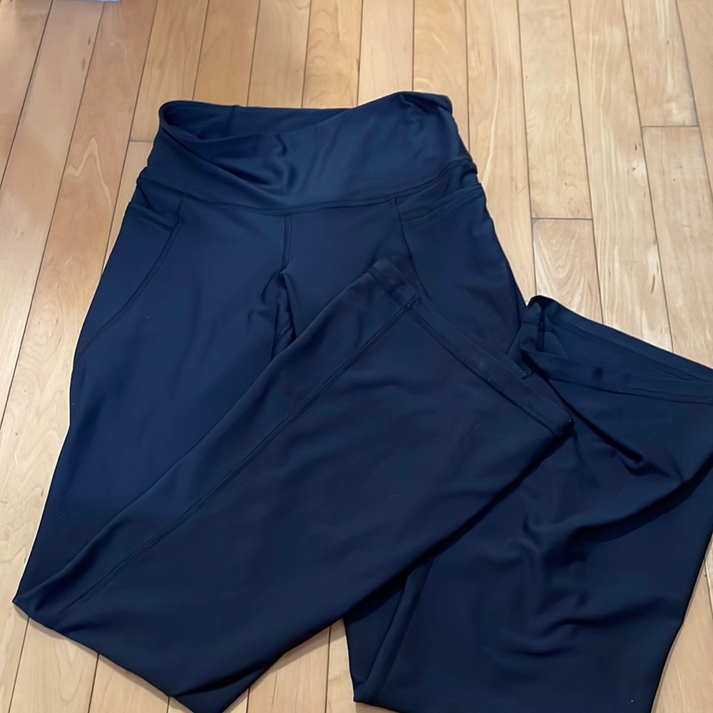 Old Navy Lulu look alike yoga pants!